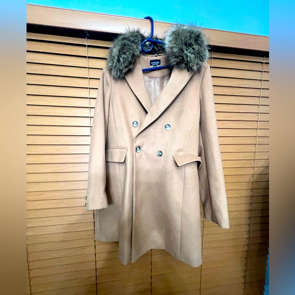 Topshop Naomi Faux Fur Collar Coat women Size 10 Tan